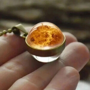 3D Venus Fiery Godess Globe Unique Glass Brass Chain Necklace